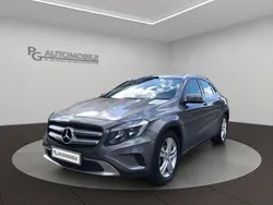 Grau Gebraucht 2014 Mercedes GLA200 Urban SUV | 16.990 € (Guter Preis)