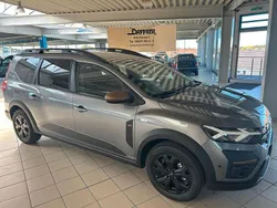 Grau Gebraucht 2025 Dacia Jogger Limousine | 22.490 € (Fairer Preis)