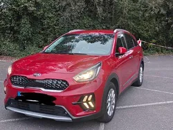 Rot Gebraucht 2020 Kia Niro SUV | 18.999 € (Fairer Preis)