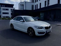 Weiß Gebraucht 2014 BMW 220 Performance Coupé | 15.900 € (Etwas zu teuer)