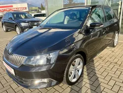 Schwarz Gebraucht 2016 Skoda Fabia Joy Limousine | 9.590 € (Fairer Preis)