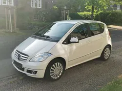 Weiß Gebraucht 2011 Mercedes A160 Avantgarde Limousine | 3.900 € (Guter Preis)