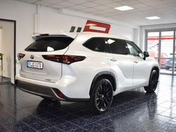 Platinum white pearl Gebraucht 2024 Toyota Highlander Luxury SUV | 58.770 € (Etwas zu teuer)