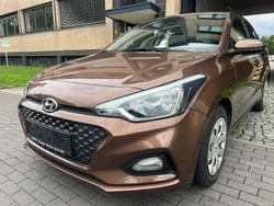 Braun Gebraucht 2019 Hyundai i20 Pure Limousine | 9.750 € (Fairer Preis)