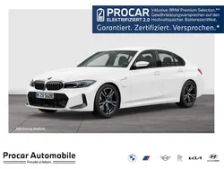 Weiß Gebraucht 2024 BMW 330e M Sport Limousine | 44.800 € (Fairer Preis)