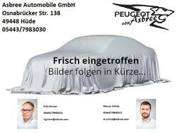 Weiß Gebraucht 2022 Peugeot 308 Allure Limousine | 24.490 € (Etwas zu teuer)
