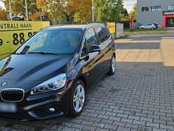 Braun Gebraucht 2016 BMW 218 Van / Kleinbus | 15.500 € (Teuer)