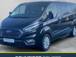Schwarz Gebraucht 2019 Ford Tourneo Custom Titanium X Van / Kleinbus | 34.490 € (Fairer Preis)
