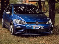 Blau Gebraucht 2018 VW Golf VII R Kombi | 29.990 €