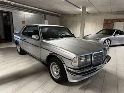 Silber Gebraucht 1981 Mercedes 230 Coupé | 13.440 €