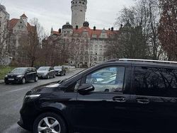 Gebraucht 2023 Mercedes 300 Avantgarde Kombi | 53.450 € (Superpreis)