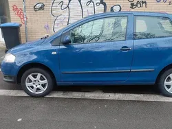 Blau Gebraucht 2007 VW Fox Kleinwagen | 1.280 €