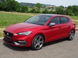 Desire rot Gebraucht 2023 Seat Leon FR Limousine | 27.990 € (Fairer Preis)