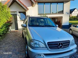 Silber Gebraucht 2002 Mercedes ML320 SUV | 3.750 € (Fairer Preis)