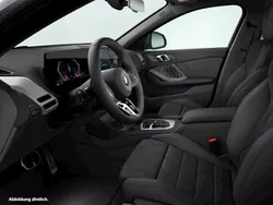 Skyscraper grau metallic Gebraucht 2024 BMW 118 Coupé Shadowline Coupé | 36.584 €