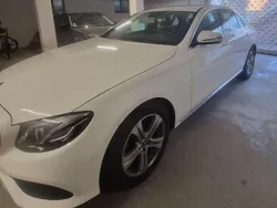 Weiß Gebraucht 2017 Mercedes E220 Avantgarde Limousine | 24.000 € (Superpreis)