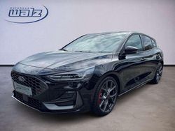 Obsidianschwarz Gebraucht 2022 Ford Focus ST Kombi | 29.790 € (Fairer Preis)