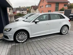 Weiß Gebraucht 2016 Audi A3 Sportback e-tron S-Line Limousine | 15.680 € (Guter Preis)
