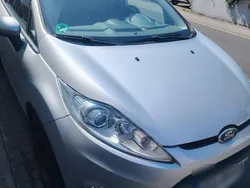 Grau Gebraucht 2010 Ford Fiesta Titanium Kleinwagen | 3.900 € (Fairer Preis)