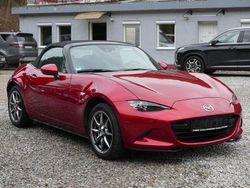 Rot Gebraucht 2021 Mazda MX5 Selection Cabrio | 20.500 € (Superpreis)