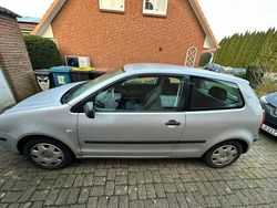 Silber Gebraucht 2003 VW Polo Basis Limousine | 2.500 € (Guter Preis)