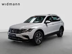 Oryxweiss perlmutteffekt Gebraucht 2021 VW Tiguan Elegance SUV | 28.850 € (Guter Preis)