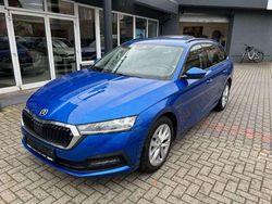 Raceblau metallic Gebraucht 2021 Skoda Octavia Kombi | 21.990 € (Fairer Preis)