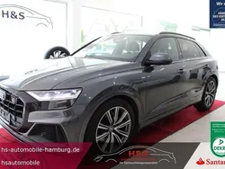 Grau Gebraucht 2019 Audi Q8 S-Line SUV | 50.900 € (Guter Preis)