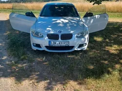 Weiß Gebraucht 2011 BMW 320 Cabriolet M Sport Cabrio | 13.100 € (Fairer Preis)