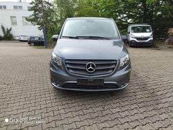 Grau Gebraucht 2018 Mercedes Vito Edition Van | 29.900 € (Etwas zu teuer)