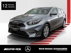 Silber Gebraucht 2023 Kia Ceed Limousine | 18.390 € (Superpreis)