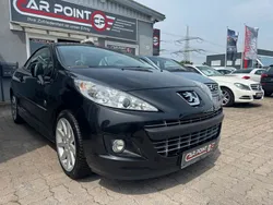 Schwarz Gebraucht 2010 Peugeot 207 CC Roland Garros Cabrio | 5.999 € (Etwas zu teuer)