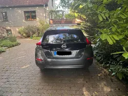 Grau Gebraucht 2022 Nissan Leaf N-Connecta Kleinwagen | 19.000 € (Fairer Preis)