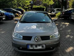 Grau Gebraucht 2005 Renault Mégane Cabriolet Cabrio | 700 € (Superpreis)