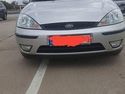 Silber Gebraucht 2004 Ford Focus Sport Limousine | 580 € (Guter Preis)