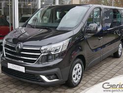 Tenebroschwarz metallic Gebraucht 2024 Renault Trafic Van | 38.900 € (Etwas zu teuer)