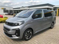 Grau Gebraucht 2024 Opel Zafira Life Edition Van | 40.990 € (Guter Preis)