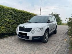 Weiß Gebraucht 2011 Skoda Yeti SUV | 4.800 € (Guter Preis)