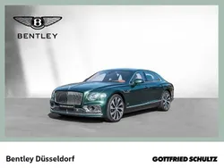 Grün Gebraucht 2024 Bentley Flying Spur Limousine | 229.900 € (Guter Preis)
