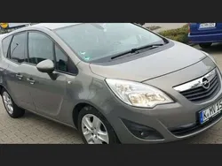 Braun Gebraucht 2011 Opel Meriva Van / Kleinbus | 3.150 € (Superpreis)