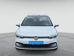 Oryxwhite permutteffekt Gebraucht 2020 VW Golf VIII Style Limousine | 22.880 € (Fairer Preis)