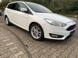 Weiß Gebraucht 2017 Ford Focus Business Edition Kombi | 4.950 € (Guter Preis)