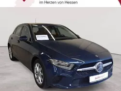 Denimblau metallic Gebraucht 2020 Mercedes A250 Progressive Limousine | 22.590 € (Guter Preis)