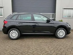 Blackmagic perleffekt Neu 2025 Skoda Kamiq Selection SUV | 25.440 € (Superpreis)