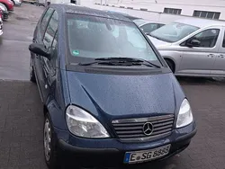 Blau Gebraucht 2001 Mercedes A140 Classic Van / Kleinbus | 999 € (Guter Preis)