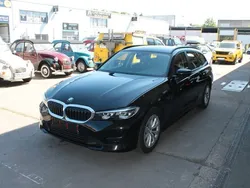 Schwarz Gebraucht 2021 BMW 318 Advantage Kombi | 21.000 € (Fairer Preis)