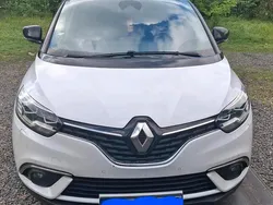 Weiß Gebraucht 2017 Renault Grand Scénic IV Van / Kleinbus | 9.560 €