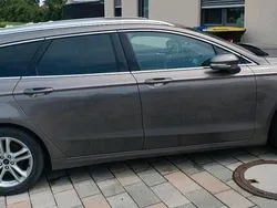 Braun Gebraucht 2015 Ford Mondeo Titanium Kombi | 12.000 € (Guter Preis)