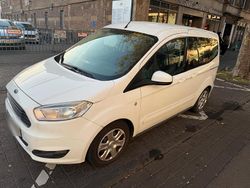Weiß Gebraucht 2014 Ford Tourneo Connect Van / Kleinbus | 6.700 € (Fairer Preis)