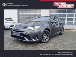 Marlingrau metallic Gebraucht 2016 Toyota Avensis Basis Limousine | 12.950 € (Superpreis)